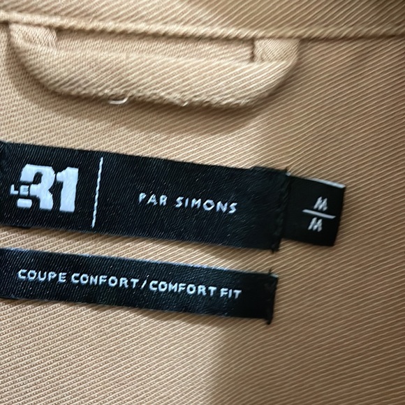 Le 32 men’s tan shirt (sz m) - Picture 2 of 9